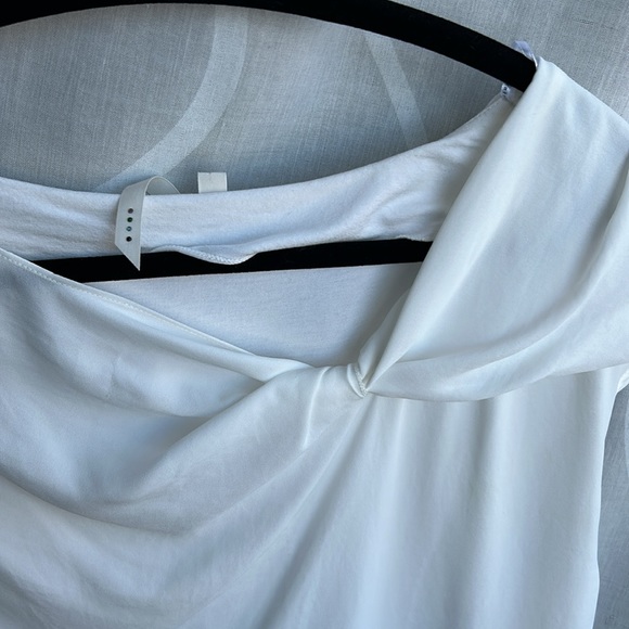 Blouse - Picture 2 of 3